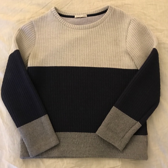 Zara Tops - Zara • Lightweight Sweater/Sweatshirt